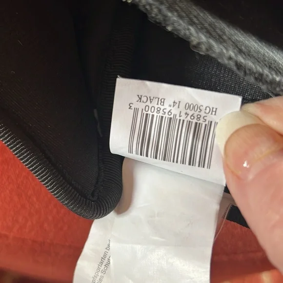 ITECH 14” hockey gloves  Good condition - Picture 7 of 7